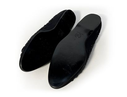 Chanel. Pair of ballerinas in black fabric...