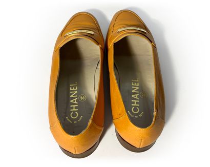 Chanel. Orange leather loafers T38.5 (we...