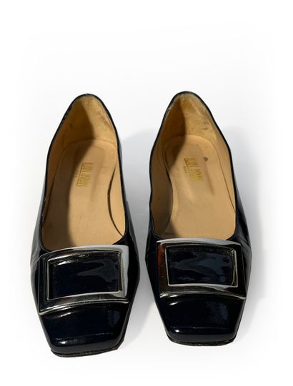 Alain Jarian. Pair of blue patent pumps S39...