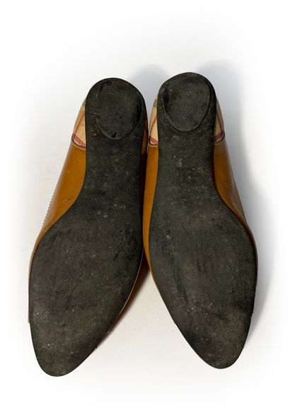 Burberry. Brown leather ballerinas T38.5...