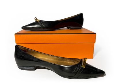 Hermès Paris. Black leather ballerinas T39...