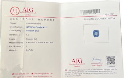 坦桑石 刻面枕形切割 2,57克拉 附有AIG证书，证明宝石的性质