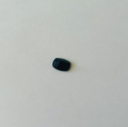 

枕形切割黑蛋白石，重1.08克拉 - 可能出处为埃塞俄比亚

尺寸：9.48...