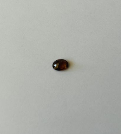 棕色椭圆锆石，重2.01克拉 - 可能出处为柬埔寨 - 未加热 - 未处理 尺寸：8.46...