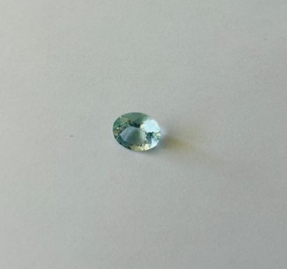椭圆形切割海蓝宝石，重3.28克拉 - 可能产地为巴西 - 未经加热 - 未经处理。具有GFCO证书（瑞士实验室）N°AD14353P...