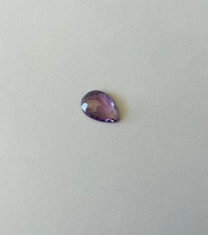 梨形切割紫水晶，重4.37克拉 - 可能出处为巴西 - 未加热 - 未处理，有GFCO证书（瑞士实验室），编号AD14377P...