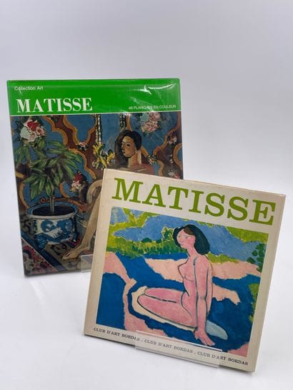 2 Volumes : 
- 