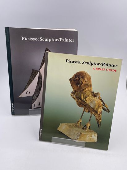 2 Volumes : 
- 