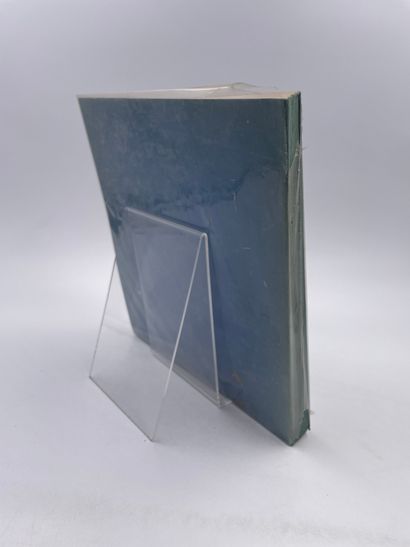 1 Volume : 