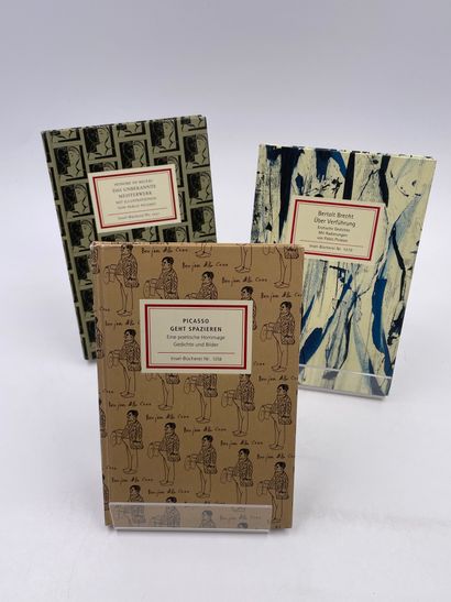 3 Volumes : 
- 