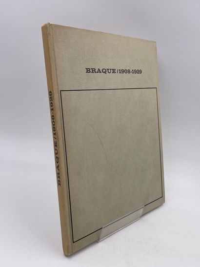3 Volumes : 
- 