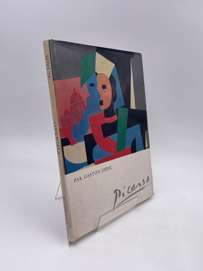 2 Volumes : 
- 