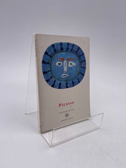 2 Volumes : 
- 