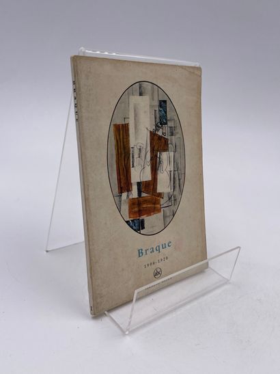 2 Volumes : 
- 