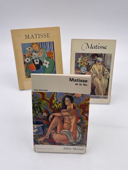 3 Volumes : 
- 