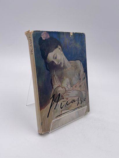 3 Volumes : 
- 