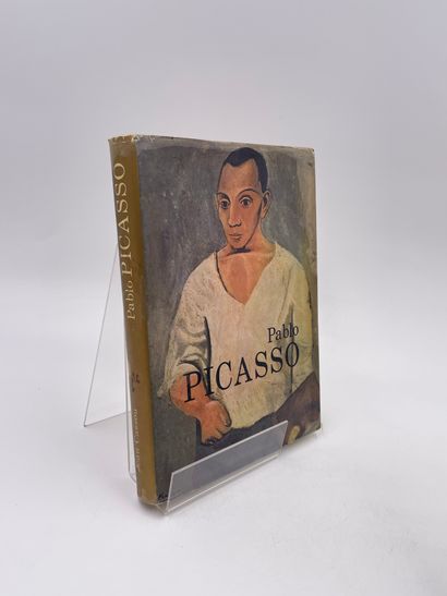 3 Volumes : 
- 
