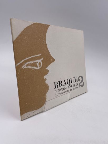 2 Volumes : 
- 