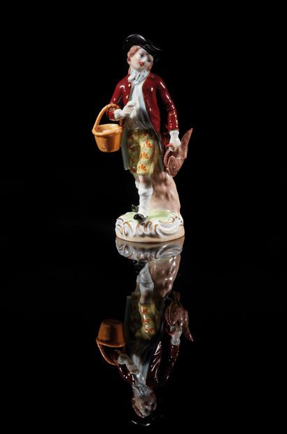 DRESDE
Porcelain statuette depicting a chicken...