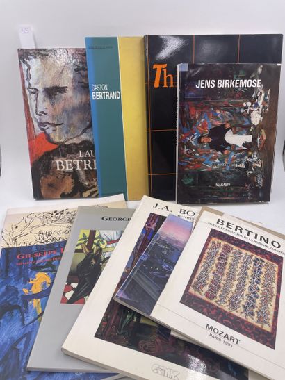 Fifteen small volumes on various modern artists...