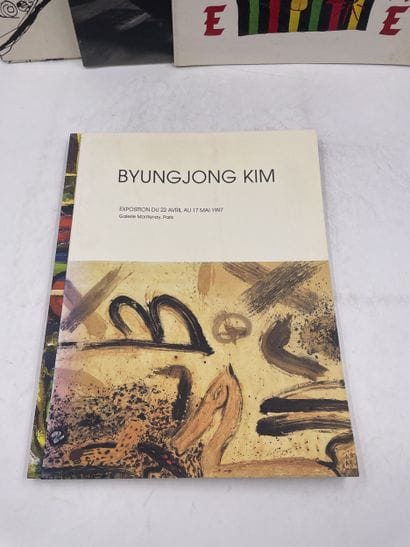 Sixteen volumes on various modern artists,...