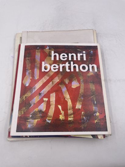Fifteen small volumes on various modern artists...
