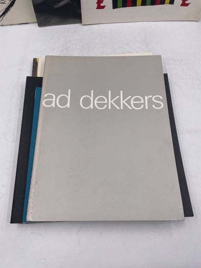 Sixteen volumes on various modern artists,...