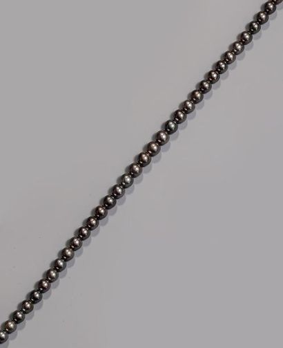 Collier de 43 perles de culture de Tahiti...