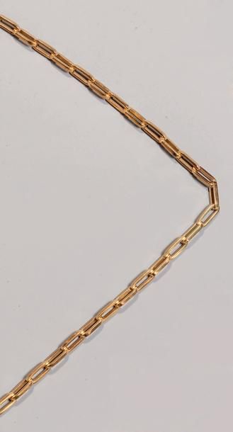 Collier maille forçat allongée en or jaune....