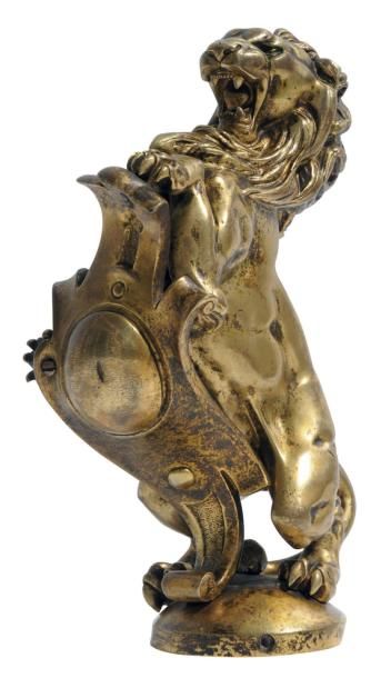 «Lion au blason» en bronze dans le goût du...