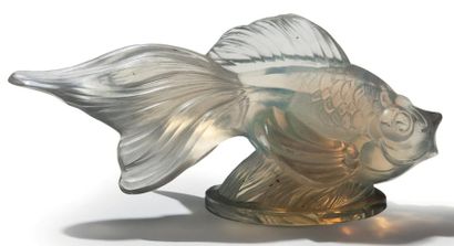 SABINO
Poisson en cristal satiné signé au...