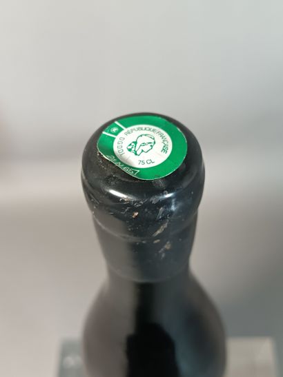 1 Bottle MEURSAULT 1er Cru Genevrières 2016...