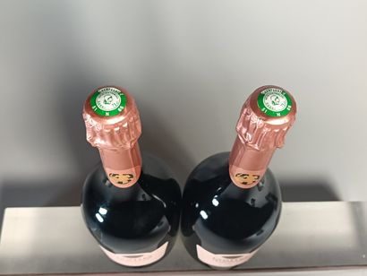 ** 2 Bottles CHAMPAGNE TAITTINGER Comtes...