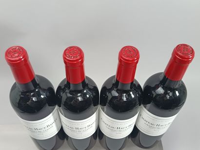 ** 4 Bouteilles Château HAUT BAILLY 2015...