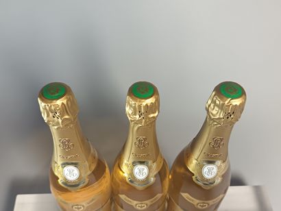 ** 3 Bouteilles CHAMPAGNE CRISTAL de ROEDERER...