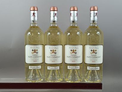 4 bouteilles Château PAPE CLEMENT Blanc 2019...
