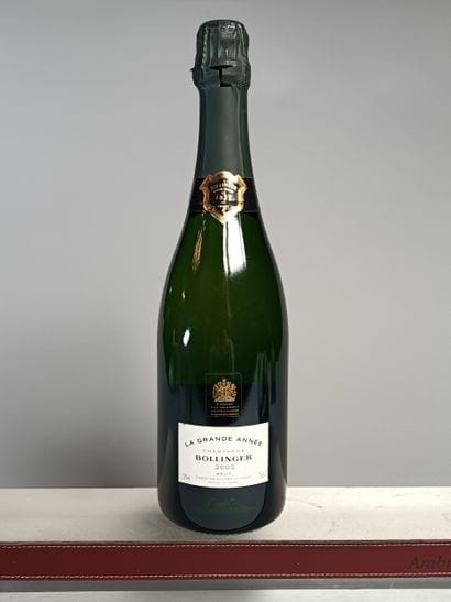 ** 1 Bottle CHAMPAGNE BOLLINGER 