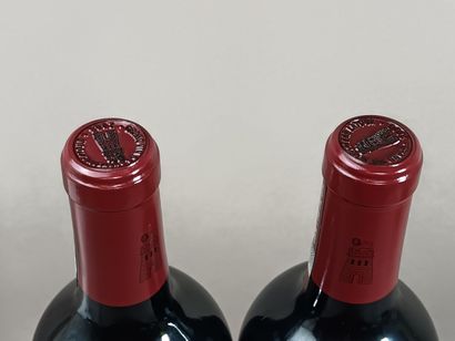 2 Bottles Château LATOUR 2008 - 1er Gcc ...