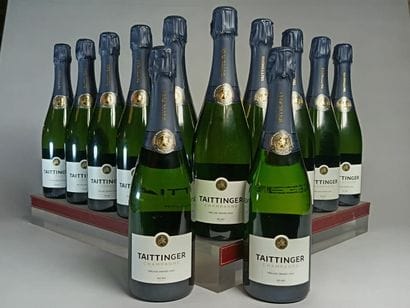 ** 12 Bouteilles CHAMPAGNE TAITTINGER 