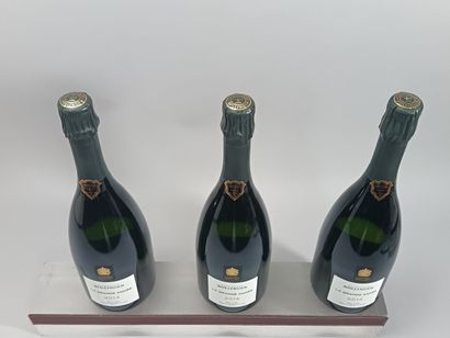 ** 3 Bouteilles CHAMPAGNE BOLLINGER La Grande...
