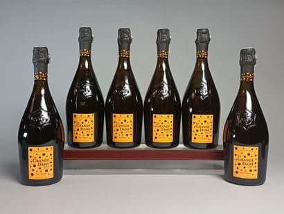 ** 6 Bottles CHAMPAGNE Veuve CLICQUOT 