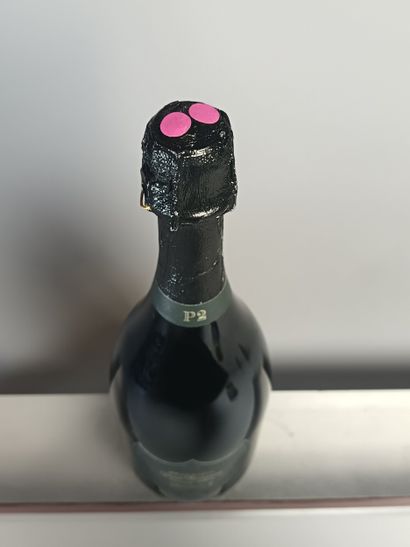 ** 1 Bottle CHAMPAGNE DOM PERIGNON Brut P2...