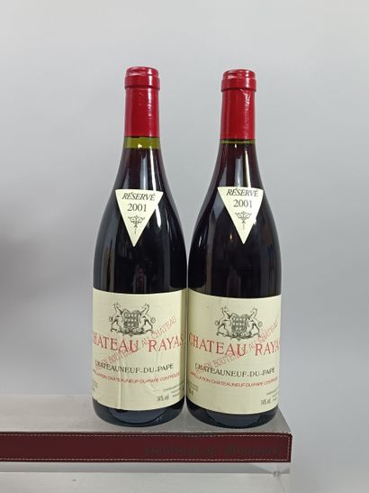 2 bouteilles CHÂTEAUNEUF du PAPE 2001 - Château...