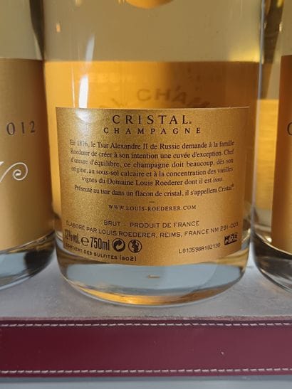 ** 3 Bouteilles CHAMPAGNE CRISTAL de ROEDERER...