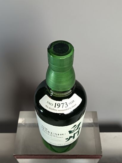 ** 1 Bouteille WHISKY SUNTORY 