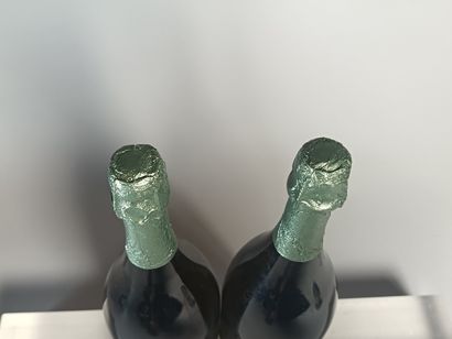 ** 2 Bouteilles CHAMPAGNE DOM PERIGNON Brut...