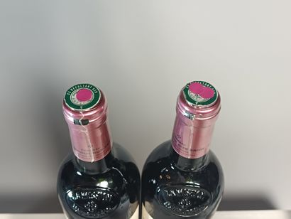 ** 2 Bottles Château LA MISSION HAUT BRION...