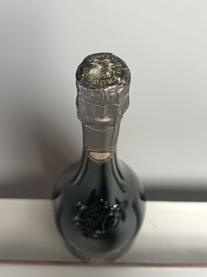 ** 1 bottle CHAMPAGNE DUVAL- LEROY Femme...