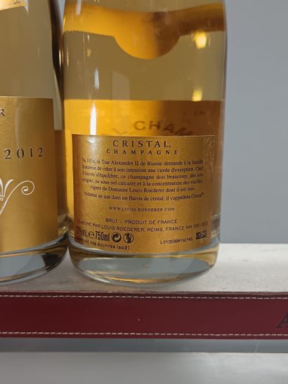 ** 2 Bouteilles CHAMPAGNE CRISTAL de ROEDERER...