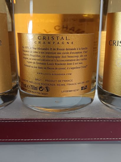 ** 3 Bouteilles CHAMPAGNE CRISTAL de ROEDERER...